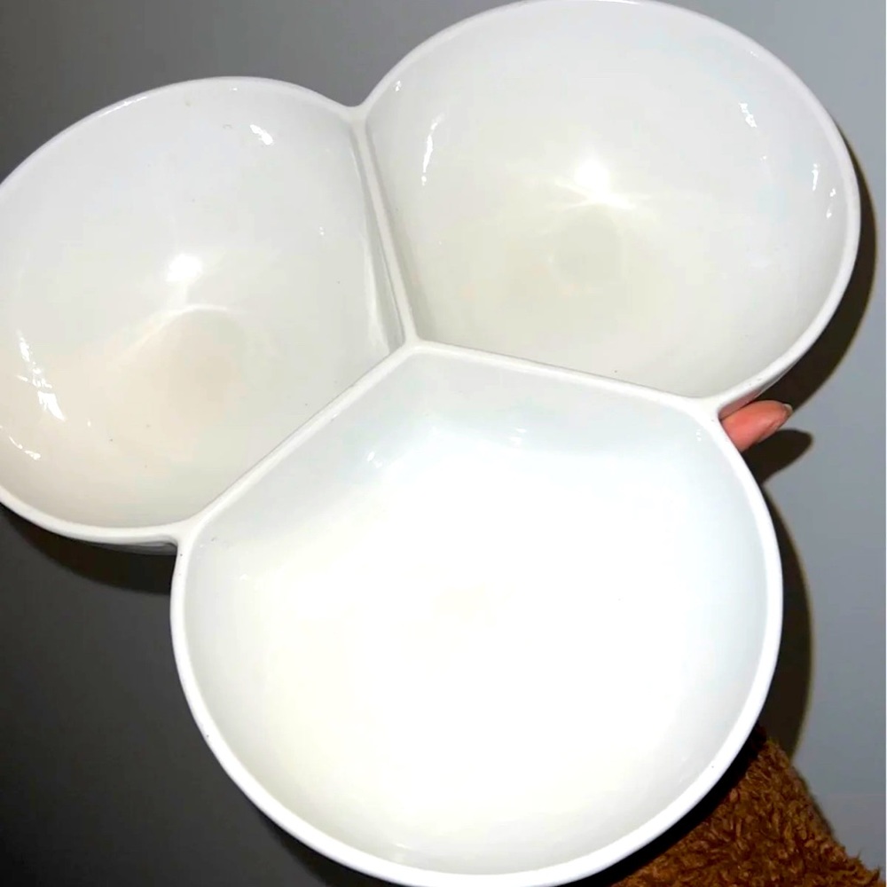 DINNERWARE